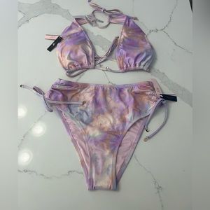 Victoria’s Secret bikini
